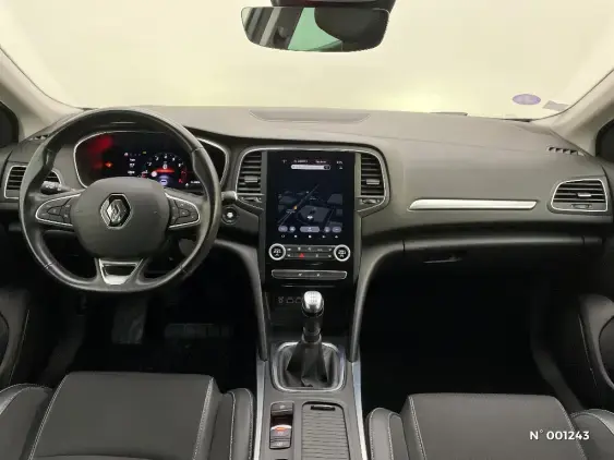 RENAULT MEGANE IV - voiture d'occasion - Photo 9