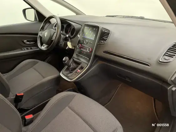 RENAULT SCENIC IV - voiture d'occasion - Photo 10