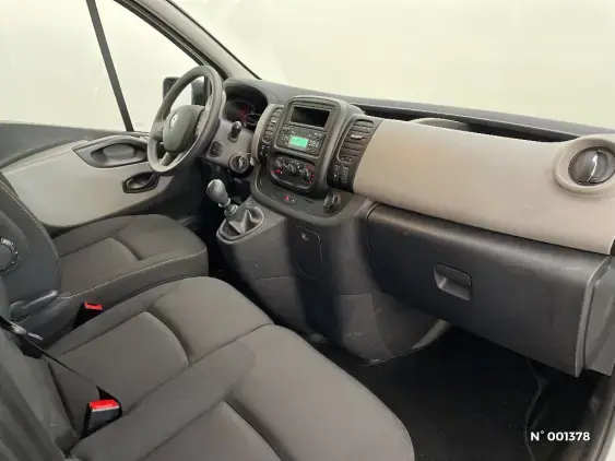 RENAULT TRAFIC III - voiture d'occasion - Photo 10