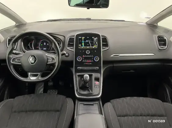 RENAULT SCENIC IV - voiture d'occasion - Photo 9