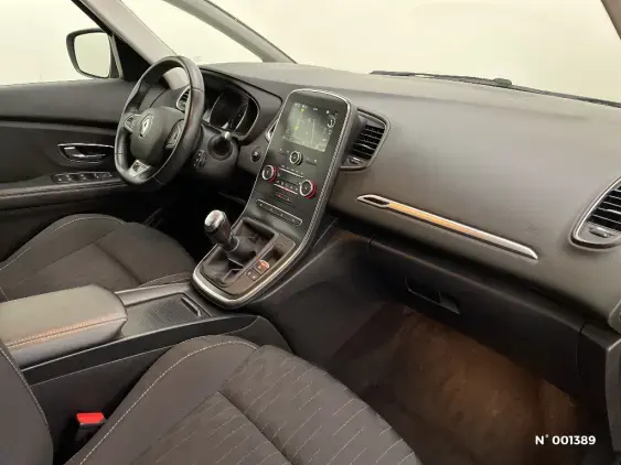 RENAULT SCENIC IV - voiture d'occasion - Photo 10