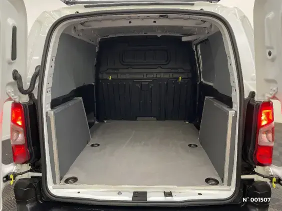 PEUGEOT PARTNER III - voiture d'occasion - Photo 7