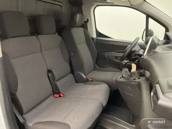 PEUGEOT PARTNER III - voiture d'occasion - Photo 11