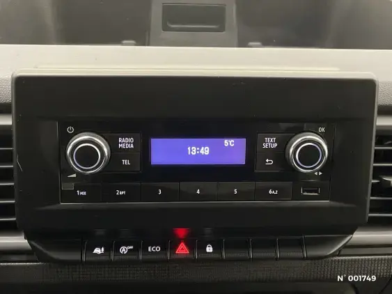 RENAULT TRAFIC FG III - voiture d'occasion - Photo 15