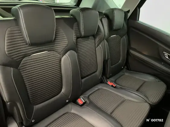 RENAULT SCENIC IV - voiture d'occasion - Photo 11