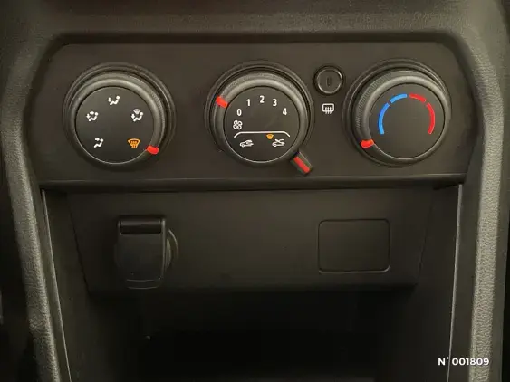 DACIA SANDERO III - voiture d'occasion - Photo 14