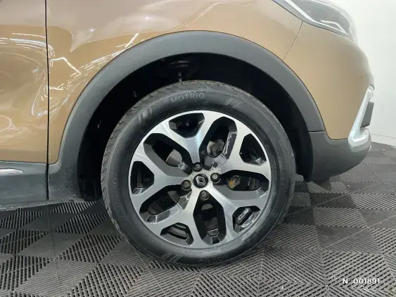 RENAULT CAPTUR - voiture d'occasion - Photo 8