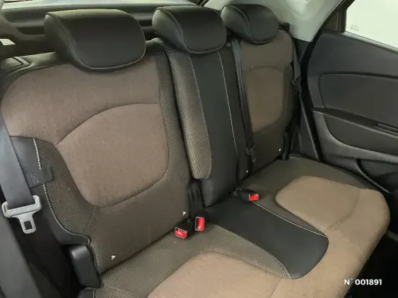 RENAULT CAPTUR - voiture d'occasion - Photo 11