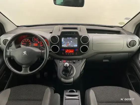 PEUGEOT PARTNER II - voiture d'occasion - Photo 9