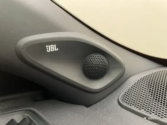 TOYOTA YARIS IV - voiture d'occasion - Photo 26