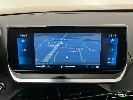 PEUGEOT 2008 II - voiture d'occasion - Photo 15