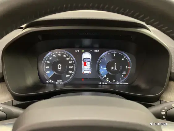VOLVO XC40 - voiture d'occasion - Photo 12