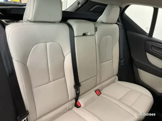 VOLVO XC40 - voiture d'occasion - Photo 11