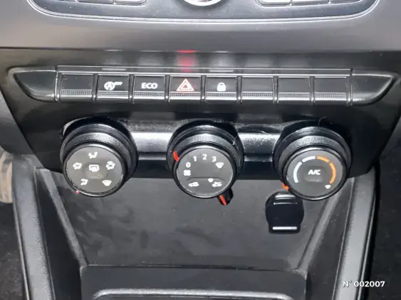 DACIA DUSTER II - voiture d'occasion - Photo 14