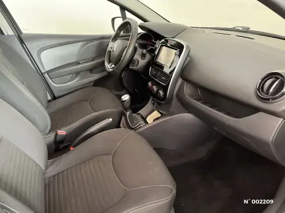 RENAULT CLIO IV - voiture d'occasion - Photo 10