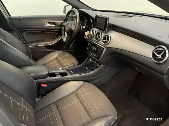 MERCEDES-BENZ CLASSE GLA - voiture d'occasion - Photo 10