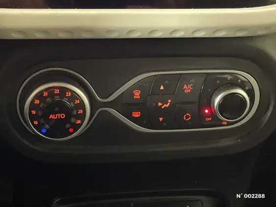 RENAULT TWINGO III - voiture d'occasion - Photo 14