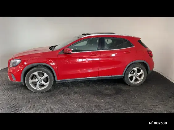 MERCEDES-BENZ CLASSE GLA - voiture d'occasion - Photo 2