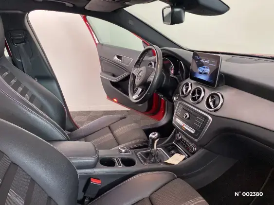 MERCEDES-BENZ CLASSE GLA - voiture d'occasion - Photo 9