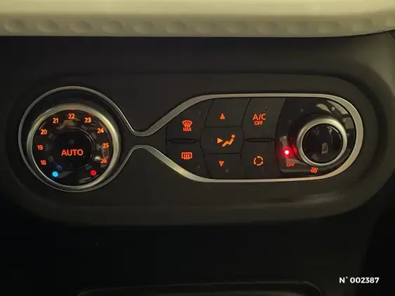 RENAULT TWINGO ELECTRIQUE III - voiture d'occasion - Photo 14