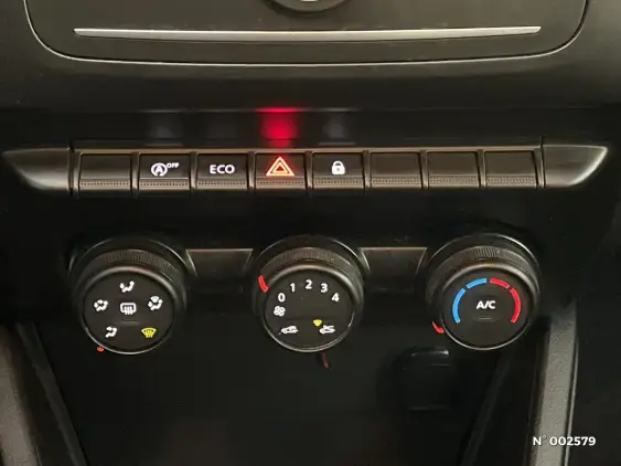 DACIA DUSTER II - voiture d'occasion - Photo 14