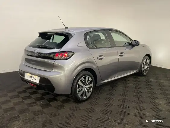 PEUGEOT 208 II - voiture d'occasion - Photo 4