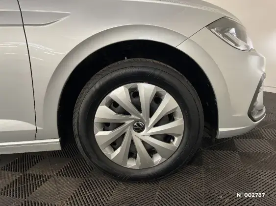 VOLKSWAGEN POLO VI - voiture d'occasion - Photo 8