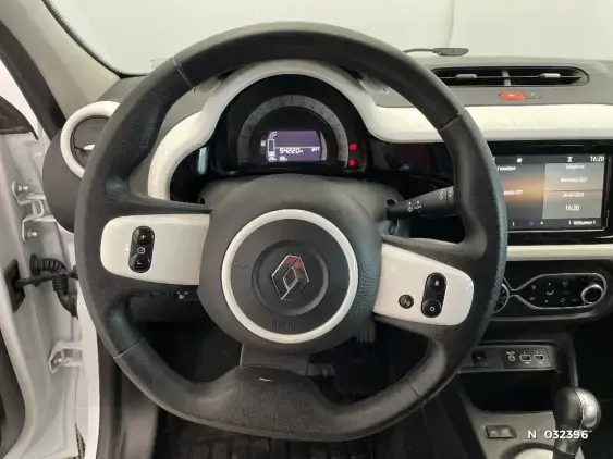 RENAULT TWINGO ELECTRIQUE III - voiture d'occasion - Photo 24