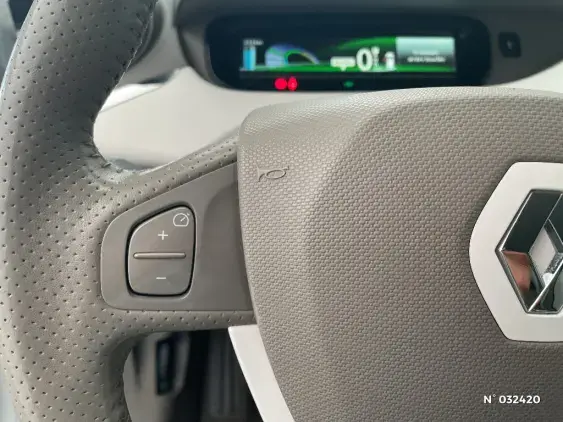 RENAULT ZOE - voiture d'occasion - Photo 27