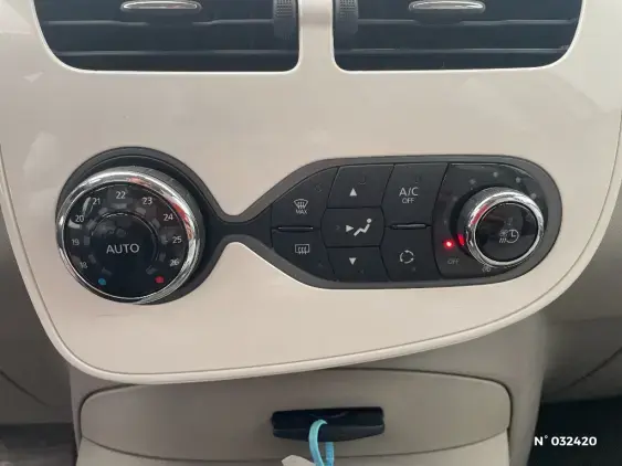 RENAULT ZOE - voiture d'occasion - Photo 34