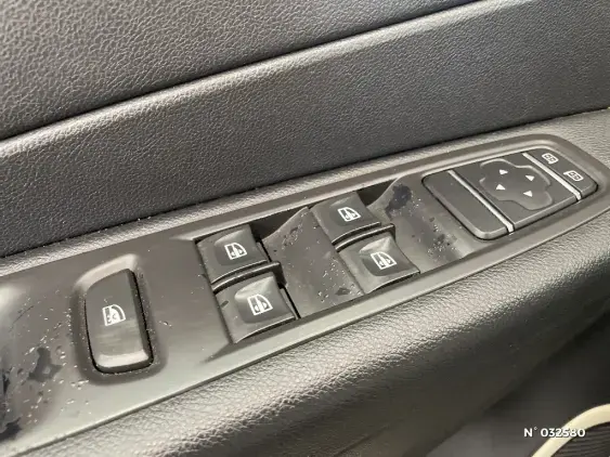 RENAULT CAPTUR - voiture d'occasion - Photo 25