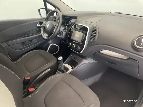 RENAULT CAPTUR - voiture d'occasion - Photo 10