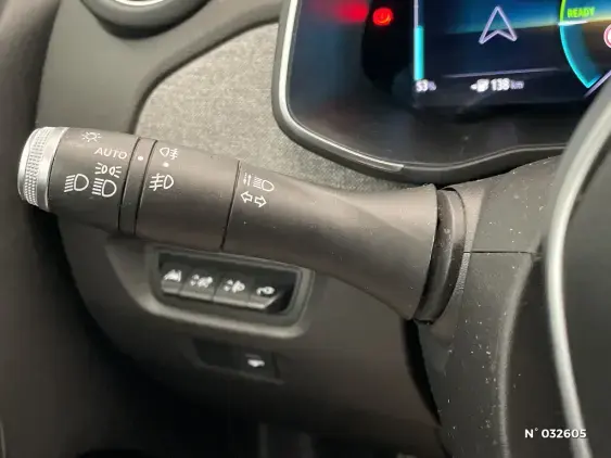 RENAULT ZOE - voiture d'occasion - Photo 26