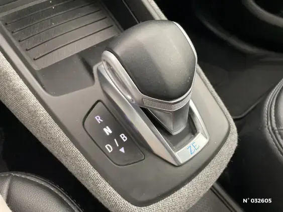 RENAULT ZOE - voiture d'occasion - Photo 28