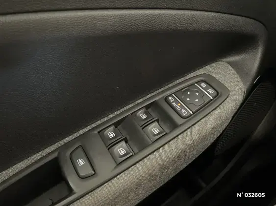 RENAULT ZOE - voiture d'occasion - Photo 31