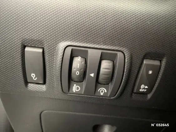 RENAULT ZOE - voiture d'occasion - Photo 15