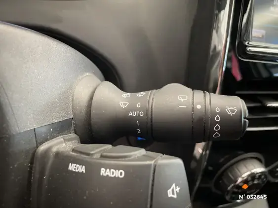 RENAULT ZOE - voiture d'occasion - Photo 25