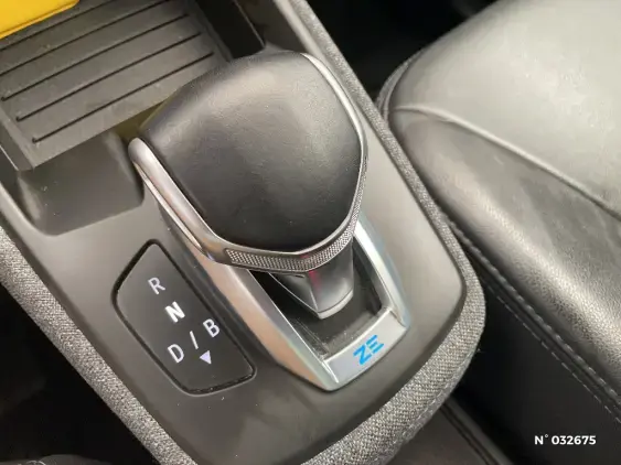 RENAULT ZOE - voiture d'occasion - Photo 28