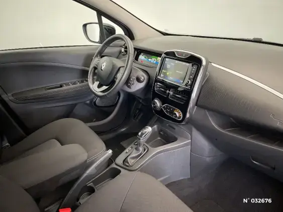 RENAULT ZOE - voiture d'occasion - Photo 10