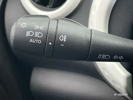 RENAULT TWINGO ELECTRIQUE III - voiture d'occasion - Photo 24