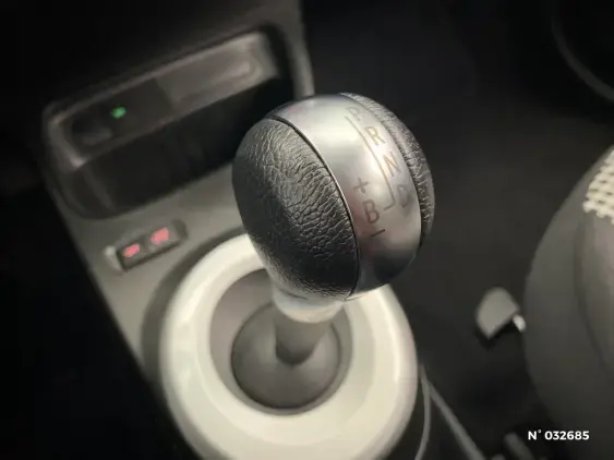 RENAULT TWINGO ELECTRIQUE III - voiture d'occasion - Photo 27