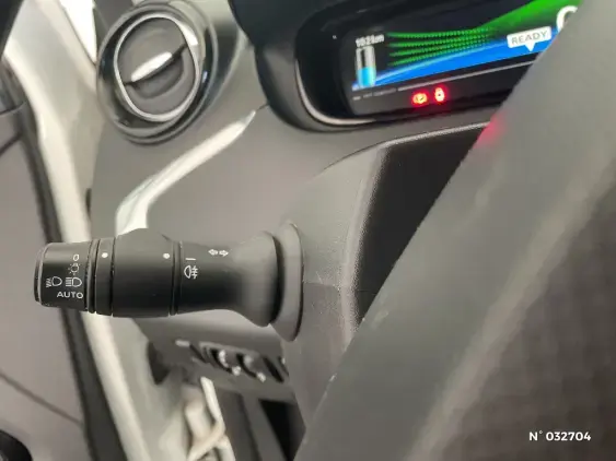 RENAULT ZOE - voiture d'occasion - Photo 27