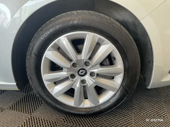 RENAULT MEGANE IV - voiture d'occasion - Photo 8