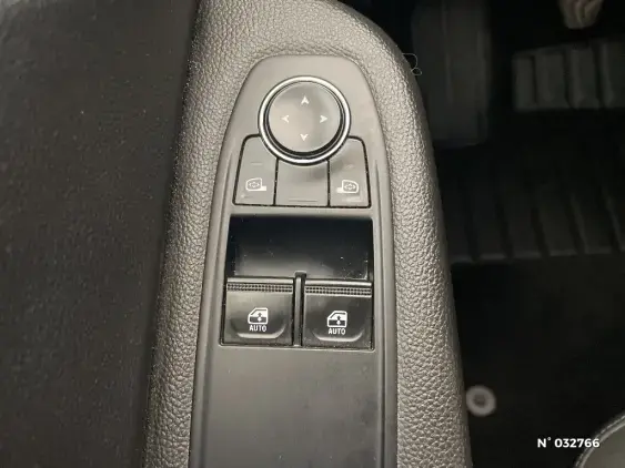 RENAULT CLIO V - voiture d'occasion - Photo 28