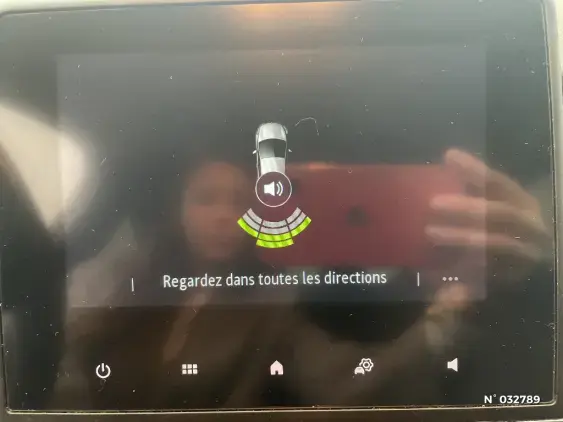 RENAULT CLIO V - voiture d'occasion - Photo 14