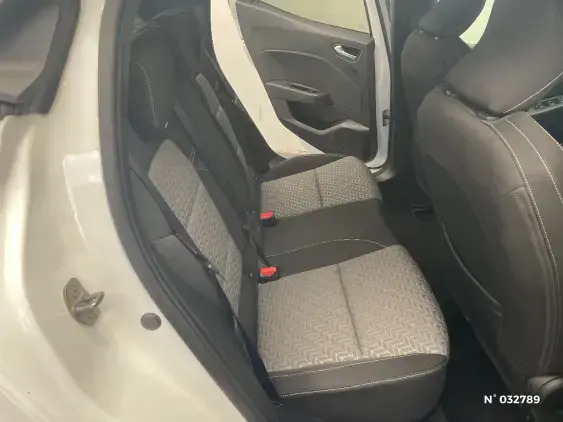 RENAULT CLIO V - voiture d'occasion - Photo 11