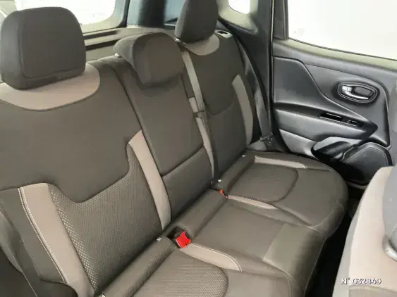 JEEP RENEGADE - voiture d'occasion - Photo 11