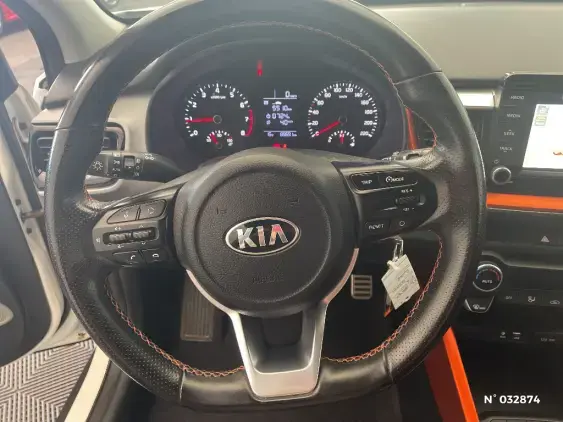 KIA STONIC - voiture d'occasion - Photo 25