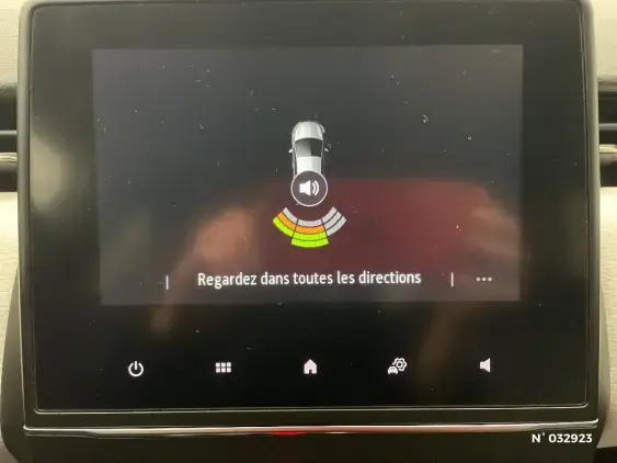 RENAULT CLIO V - voiture d'occasion - Photo 14