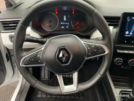 RENAULT CLIO V - voiture d'occasion - Photo 26